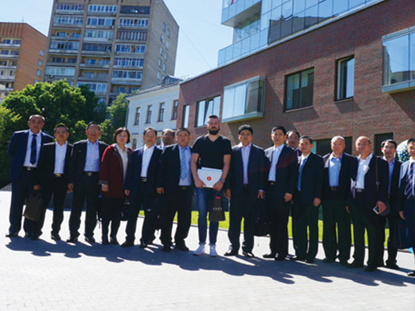 山東省商務(wù)廳領(lǐng)導參觀Yandex